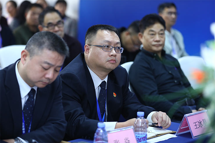 2121�Ƿ���(�й���)�����ٷ���վ