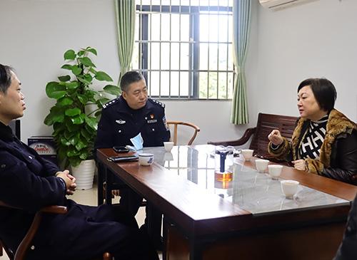 ��ǿ�������������Ǿ����ϵ