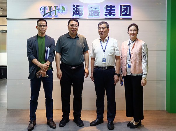 �й�ũ��Ժ��ϯ��ѧ�ҵ���װ2121�Ƿ�ģʽ������̽ũ��Ʒ��ͨ���辶